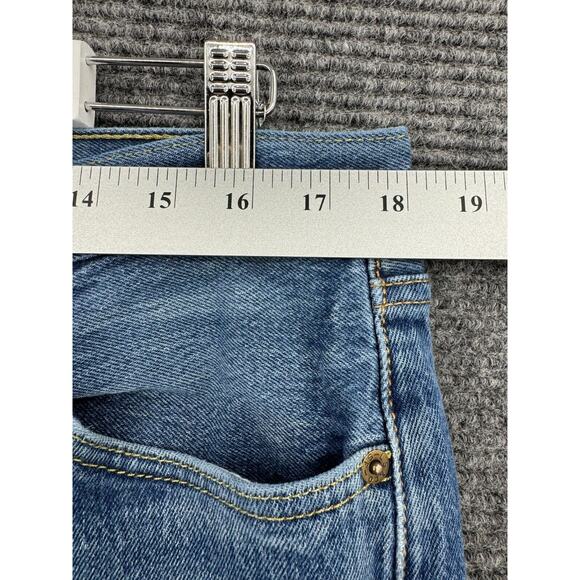 Levis Jeans Mens 34x30 Blue Straight Leg 501 XX Button Fly Medium Wash Denim - Picture 2 of 16